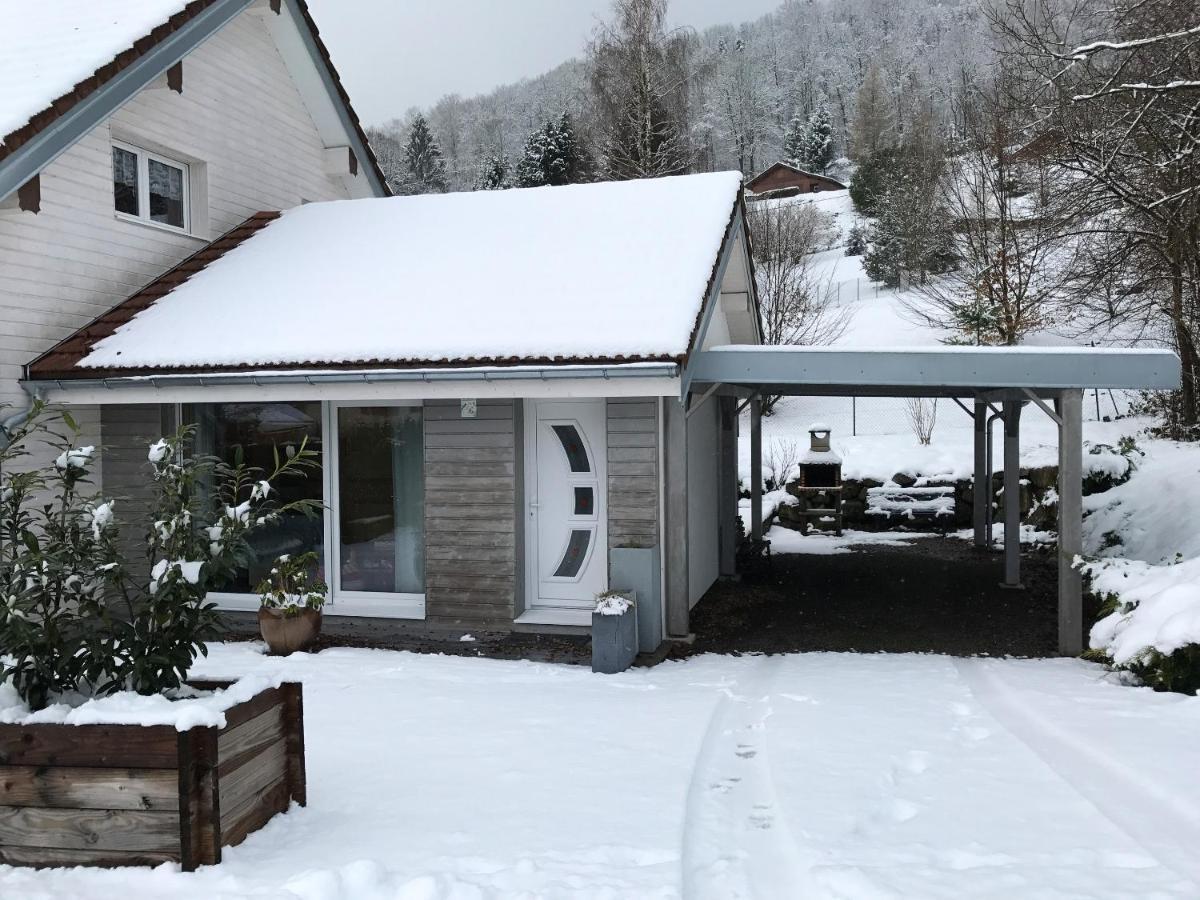 Studio A Le Menil Avec Magnifique Vue Sur La Montagne Jardin Amenage Et Wifi A 4 Km De La Plage 아파트 외부 사진